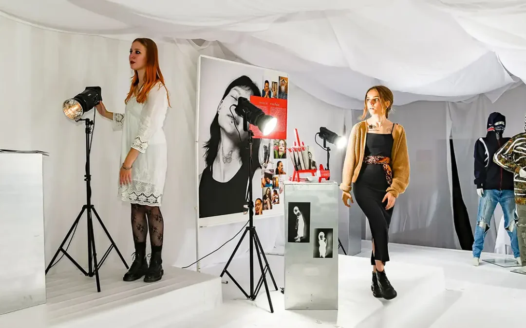„TEMPUS – Zeit“ Grafik-Design-Diplomausstellung